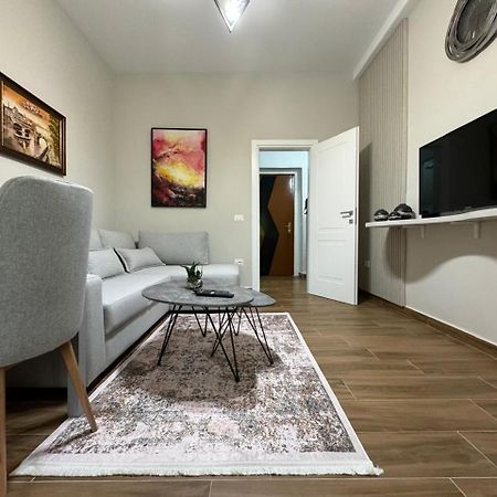 Ami Blloku Apartament ติรานา ภายนอก รูปภาพ