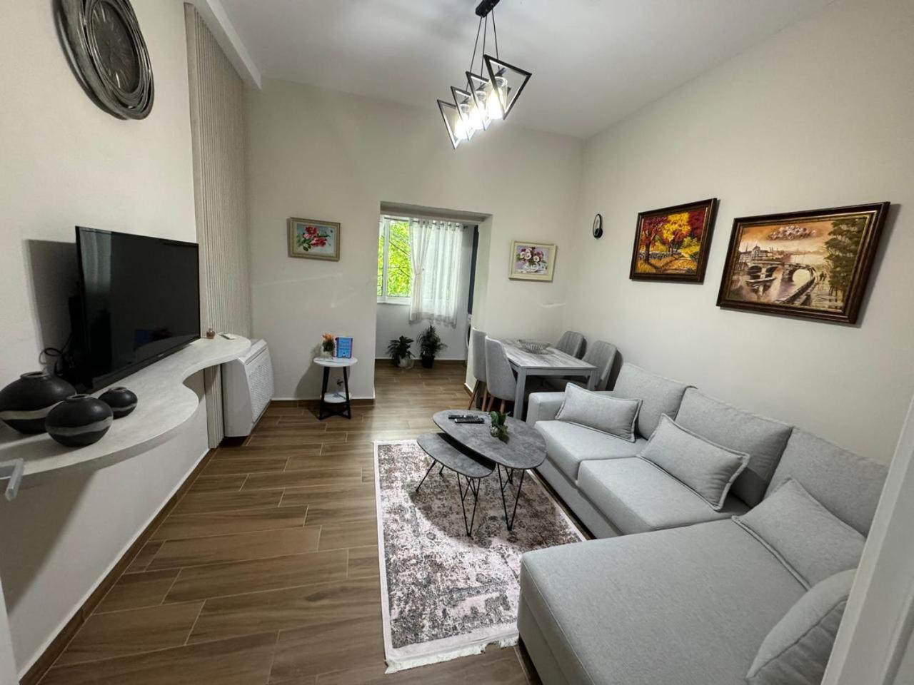 Ami Blloku Apartament ติรานา ภายนอก รูปภาพ